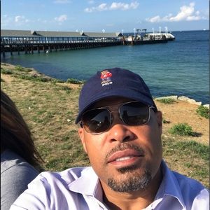 Meet your Posher, Dwayne